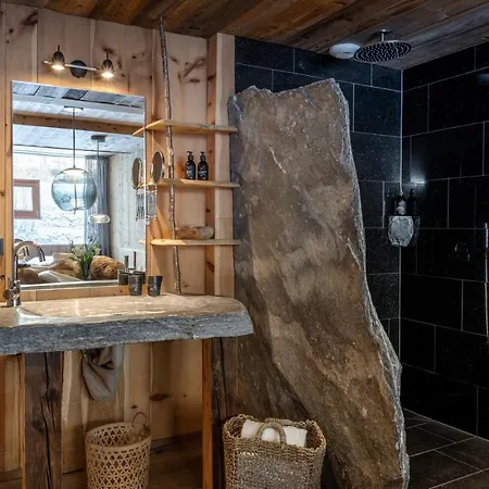 Hotel Mama Thresl 3*