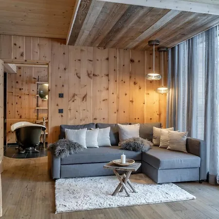 Mama Thresl Hotel 3*