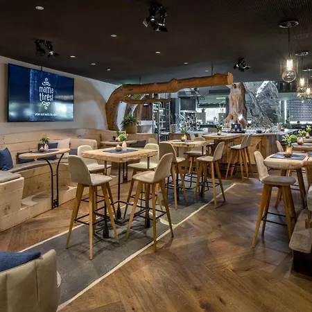 Mama Thresl Hotell 3*