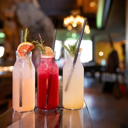 Hotel Mama Thresl 3*