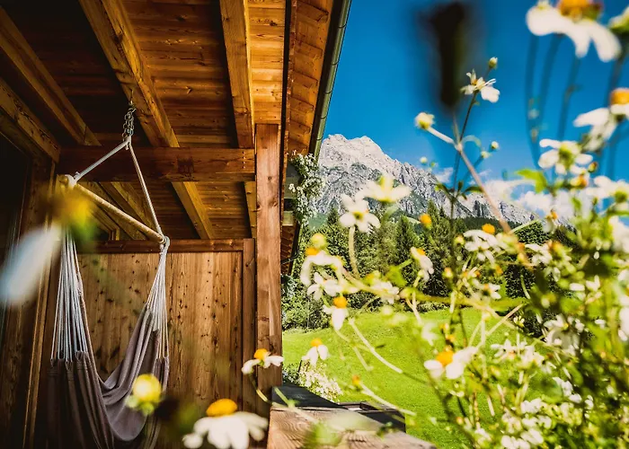 Hotel Mama Thresl 3*