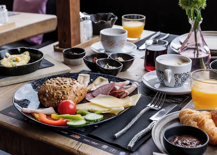 Mama Thresl Hotel 3*